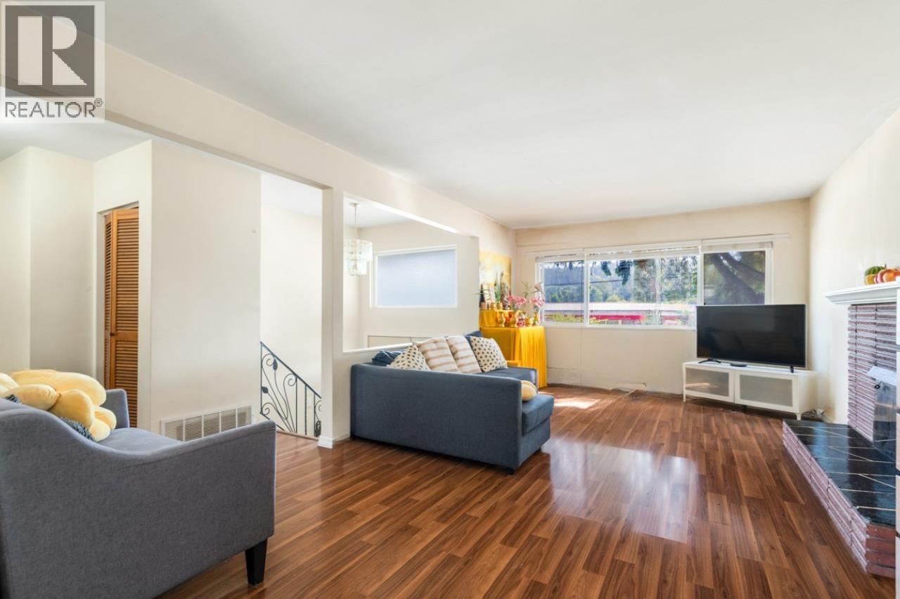 675 Duncan Avenue, Burnaby, British Columbia  V5B 4M1 - Photo 14 - R3156733