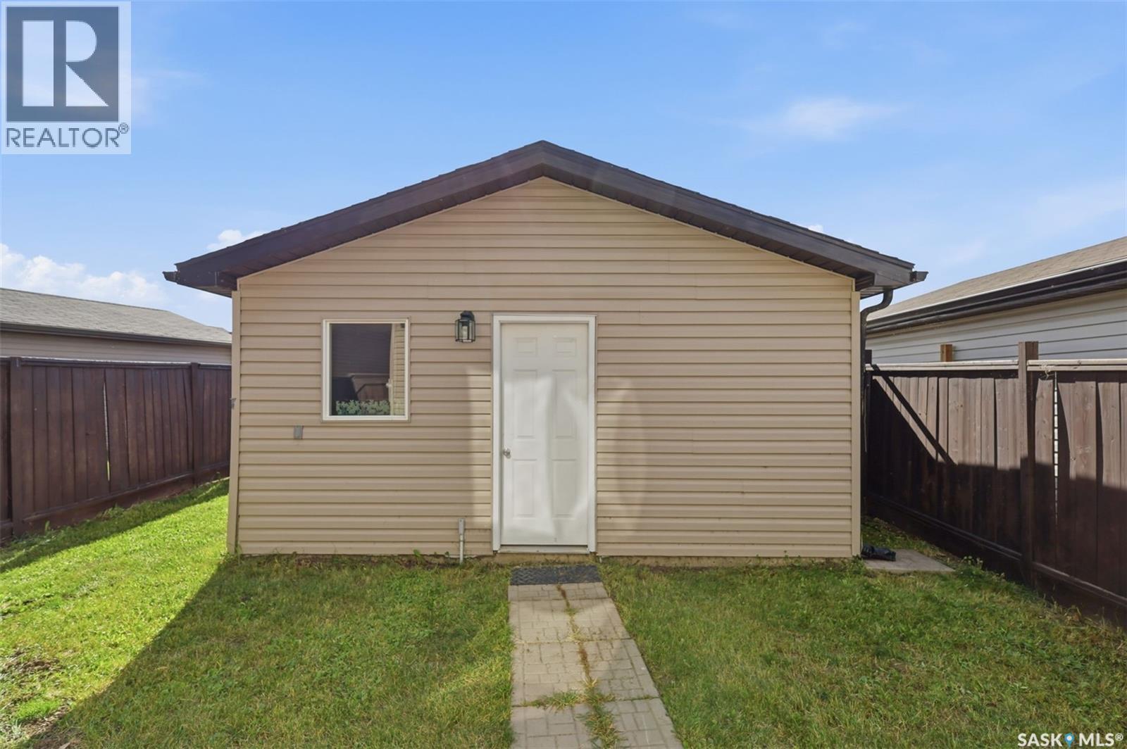738 Lamarsh Lane, Saskatoon, Saskatchewan  S7W 1B6 - Photo 39 - SK045777