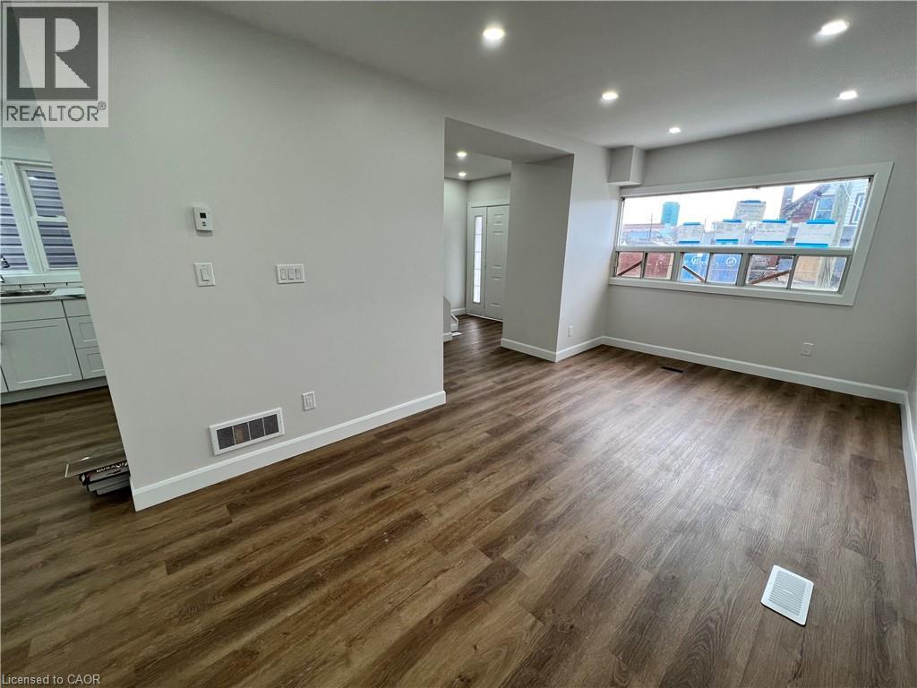 5 Rowanwood Street, Hamilton, Ontario  L8L 7H1 - Photo 4 - 40855948
