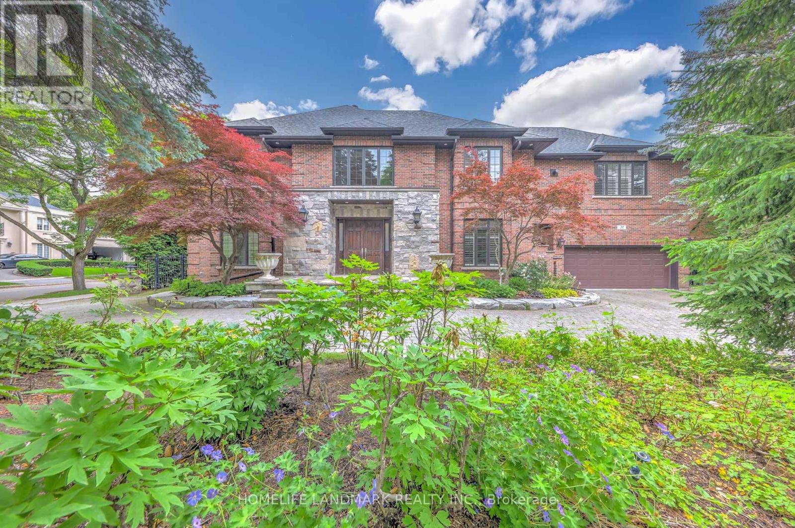 38 Misty Crescent, Toronto, Ontario  M3B 1T3 - Photo 1 - C13688302