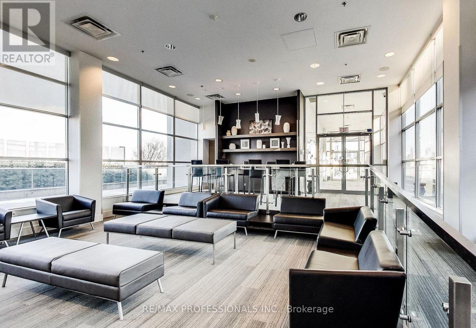 523 - 1 Shaw Street W, Toronto, Ontario  M6K 0A1 - Photo 6 - C13688312