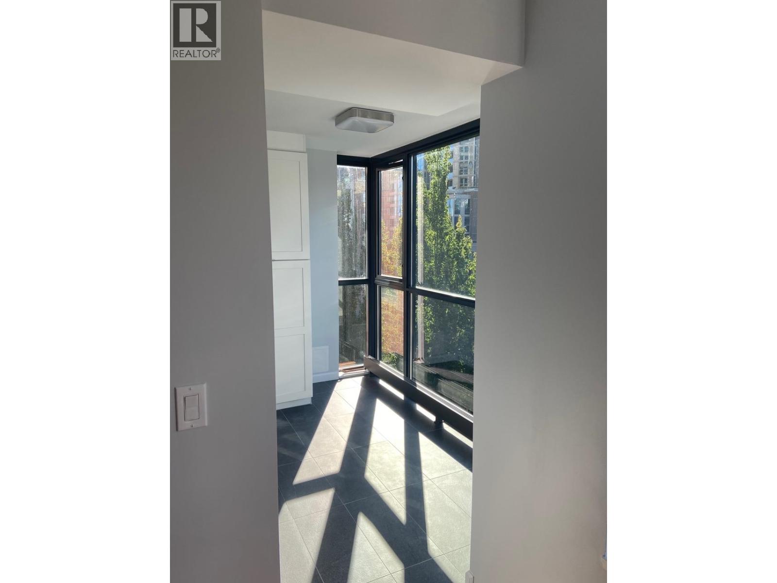 701 289 Drake Street, Vancouver, British Columbia  V6B 5Z6 - Photo 9 - R3156767