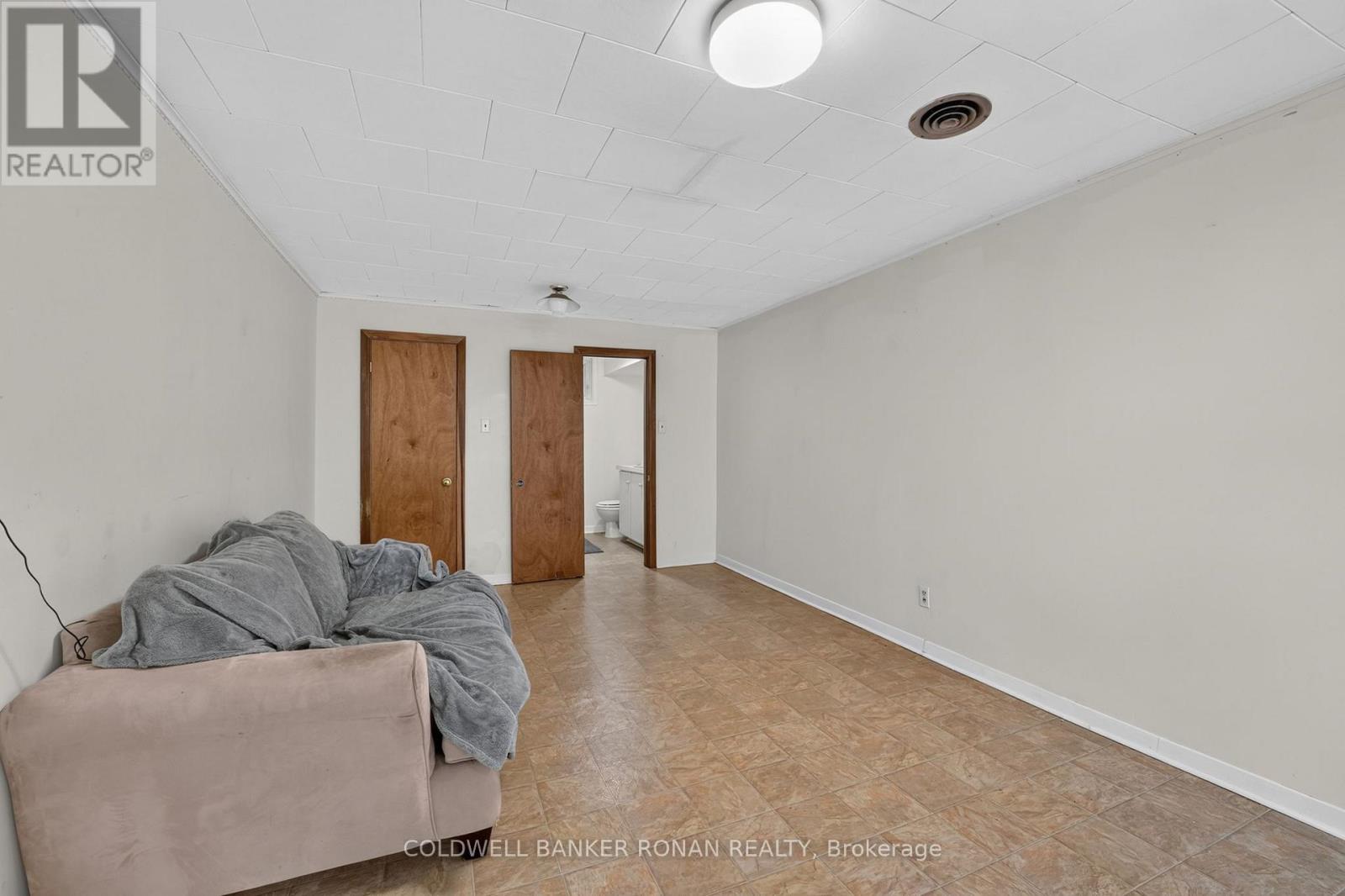 9 Vine Street, Barrie, Ontario L4N 2B1 - Photo 38 - S13688310