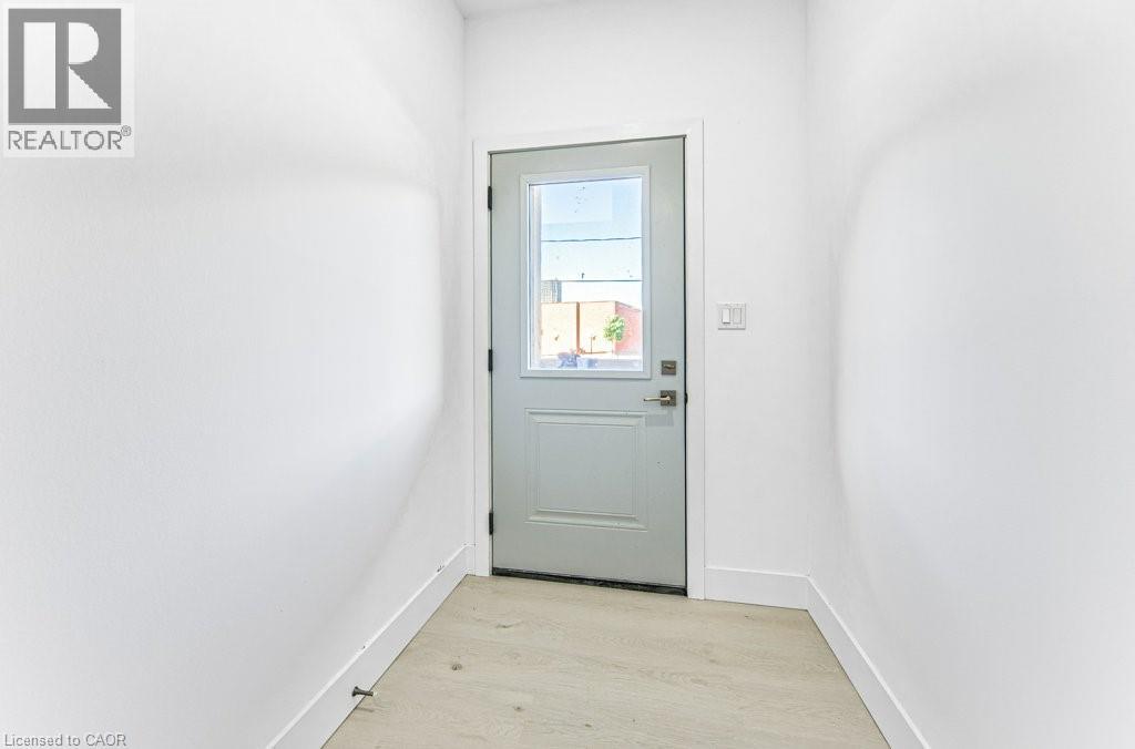 64 Gage Avenue Unit# 1, Kitchener, Ontario  N2G 2E2 - Photo 7 - 40840451
