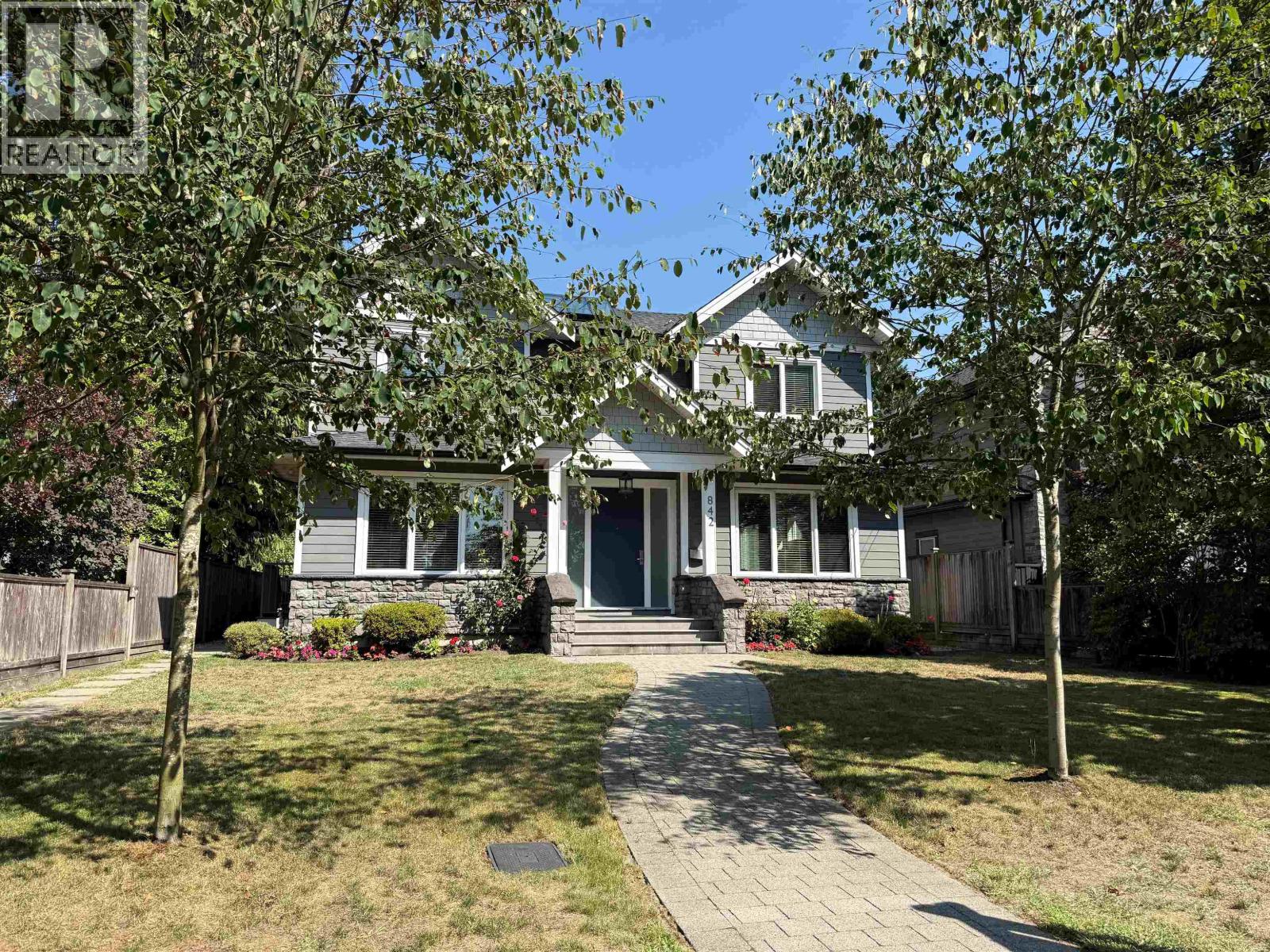 842 W 20TH STREET, North Vancouver, British Columbia