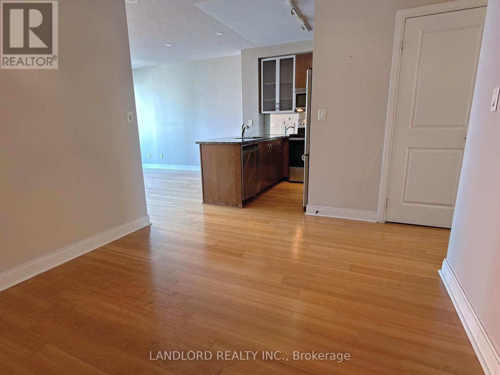 701 - 18 Yorkville Avenue, Toronto, Ontario  M4W 3Y8 - Photo 5 - C13658802