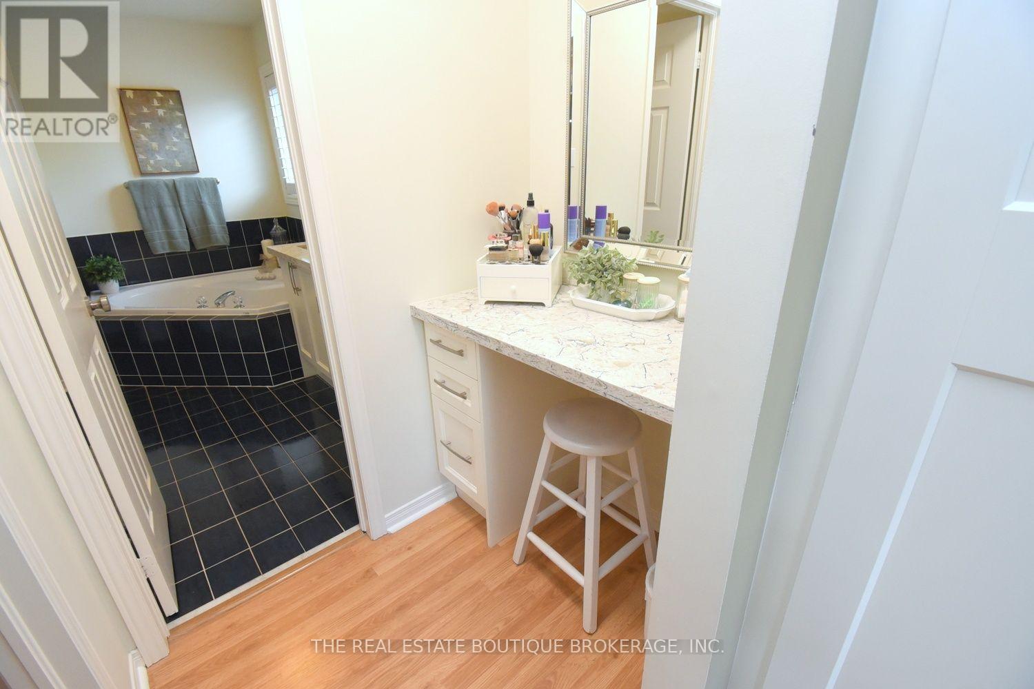 470 Amanda Crescent, Burlington, Ontario  L7L 6H5 - Photo 23 - W13688292