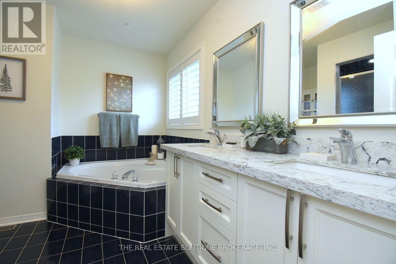 470 Amanda Crescent, Burlington, Ontario  L7L 6H5 - Photo 27 - W13688292