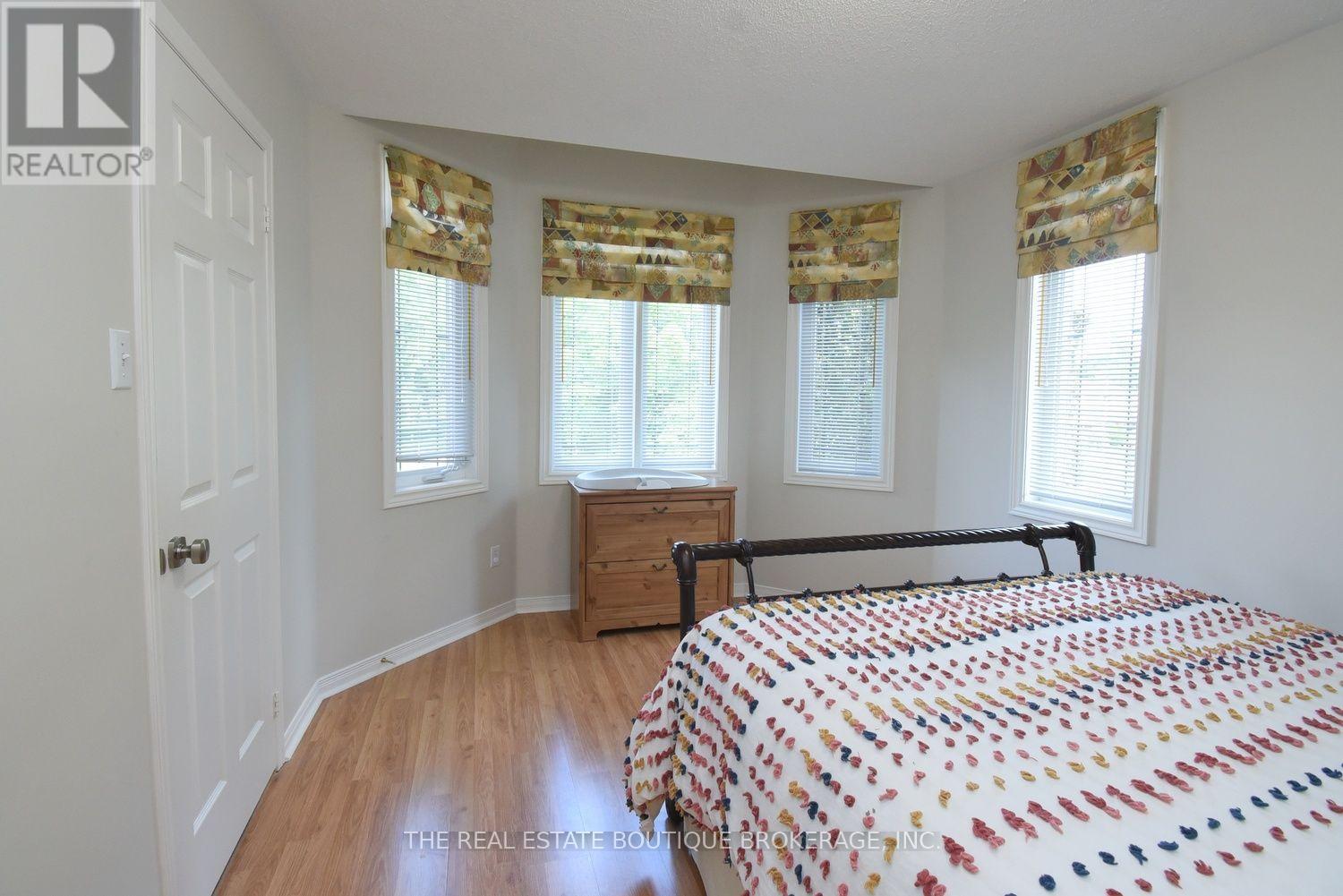 470 Amanda Crescent, Burlington, Ontario  L7L 6H5 - Photo 28 - W13688292