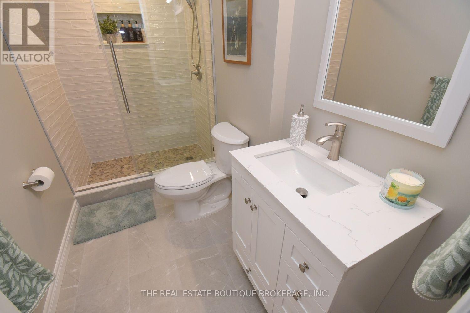 470 Amanda Crescent, Burlington, Ontario  L7L 6H5 - Photo 35 - W13688292
