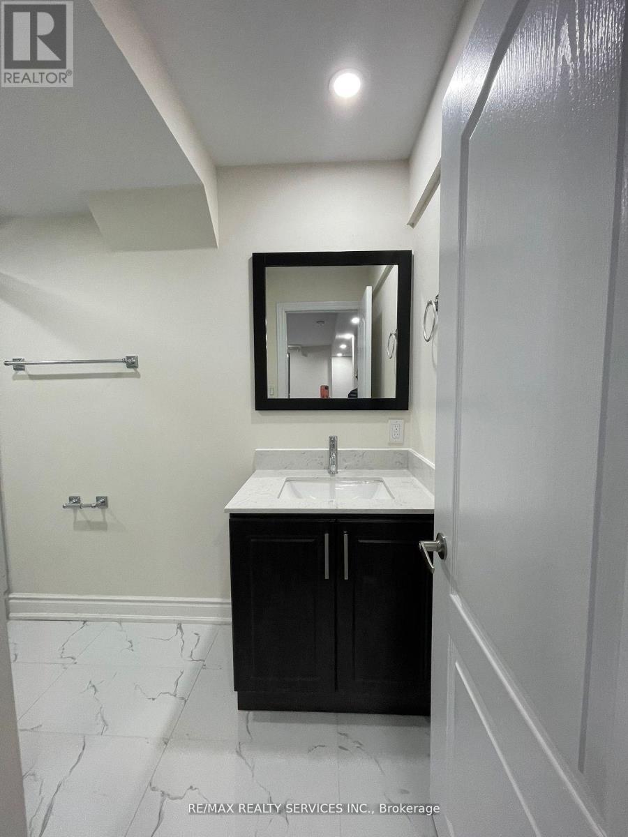 21 Exhibition Crescent, Brampton, Ontario  L7A 4B9 - Photo 13 - W13688300