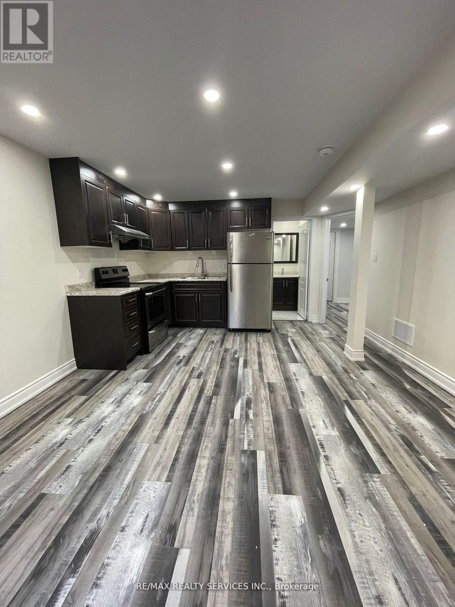 21 Exhibition Crescent, Brampton, Ontario  L7A 4B9 - Photo 5 - W13688300