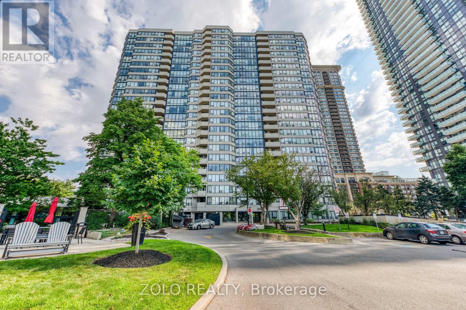 908 - 330 Rathburn Road W, Mississauga, Ontario  L5B 3Y1 - Photo 1 - W13688330
