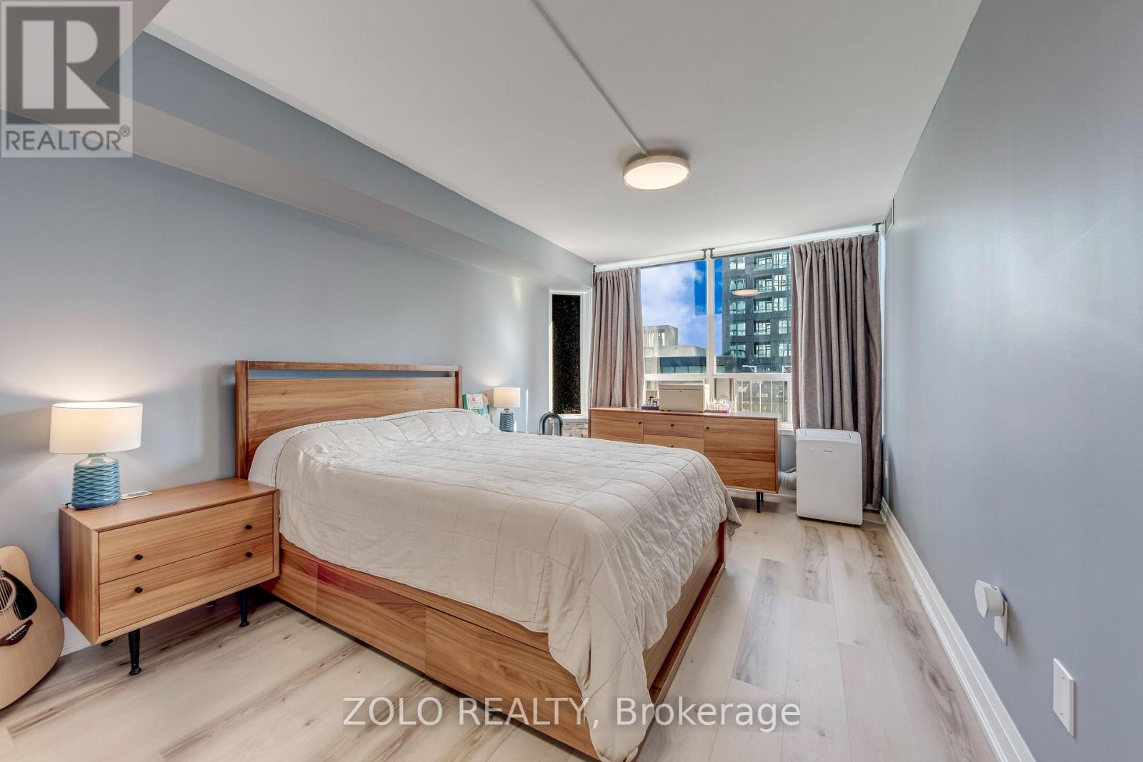 908 - 330 Rathburn Road W, Mississauga, Ontario  L5B 3Y1 - Photo 16 - W13688330