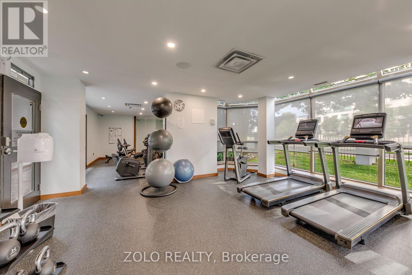 908 - 330 Rathburn Road W, Mississauga, Ontario  L5B 3Y1 - Photo 29 - W13688330