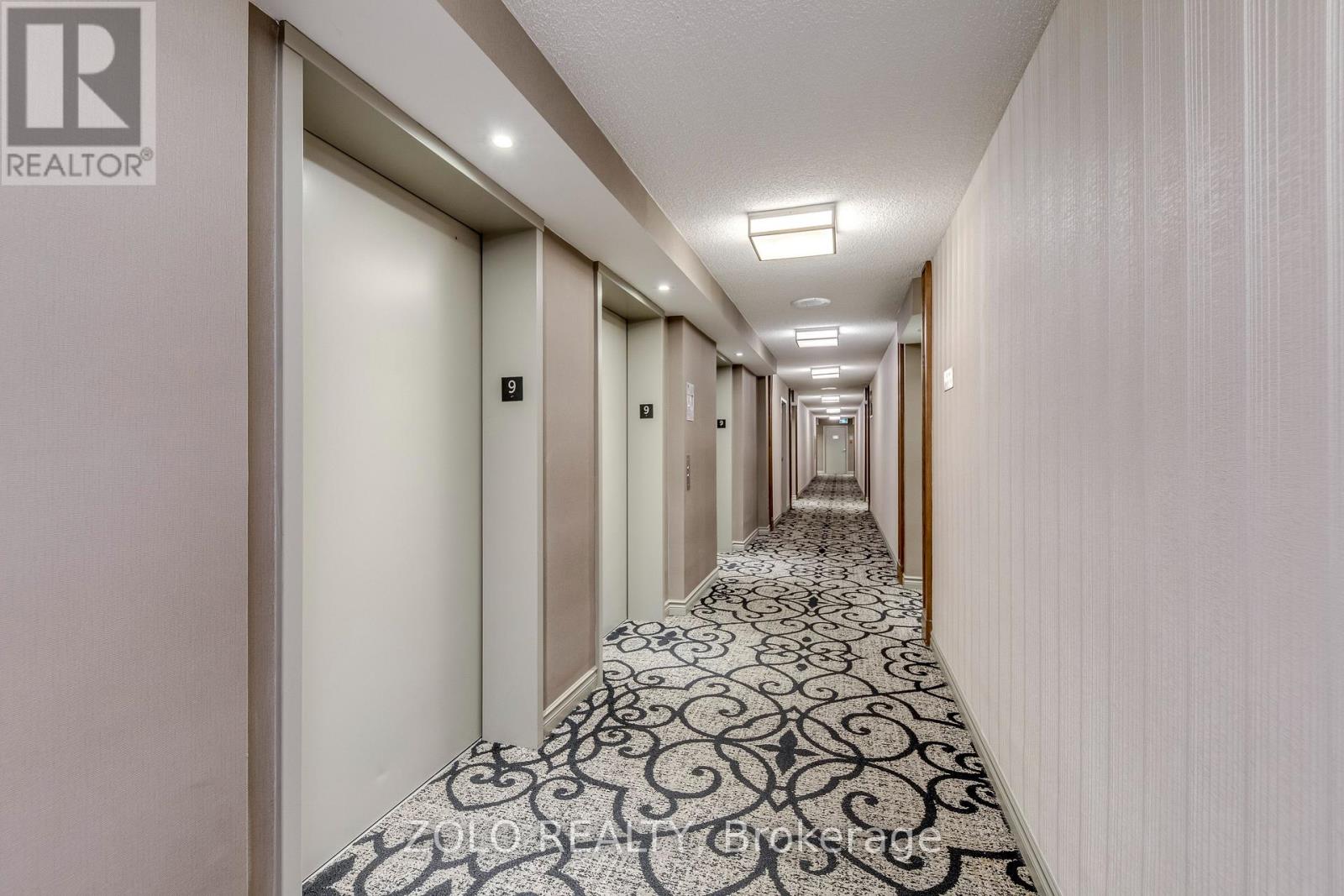908 - 330 Rathburn Road W, Mississauga, Ontario  L5B 3Y1 - Photo 3 - W13688330