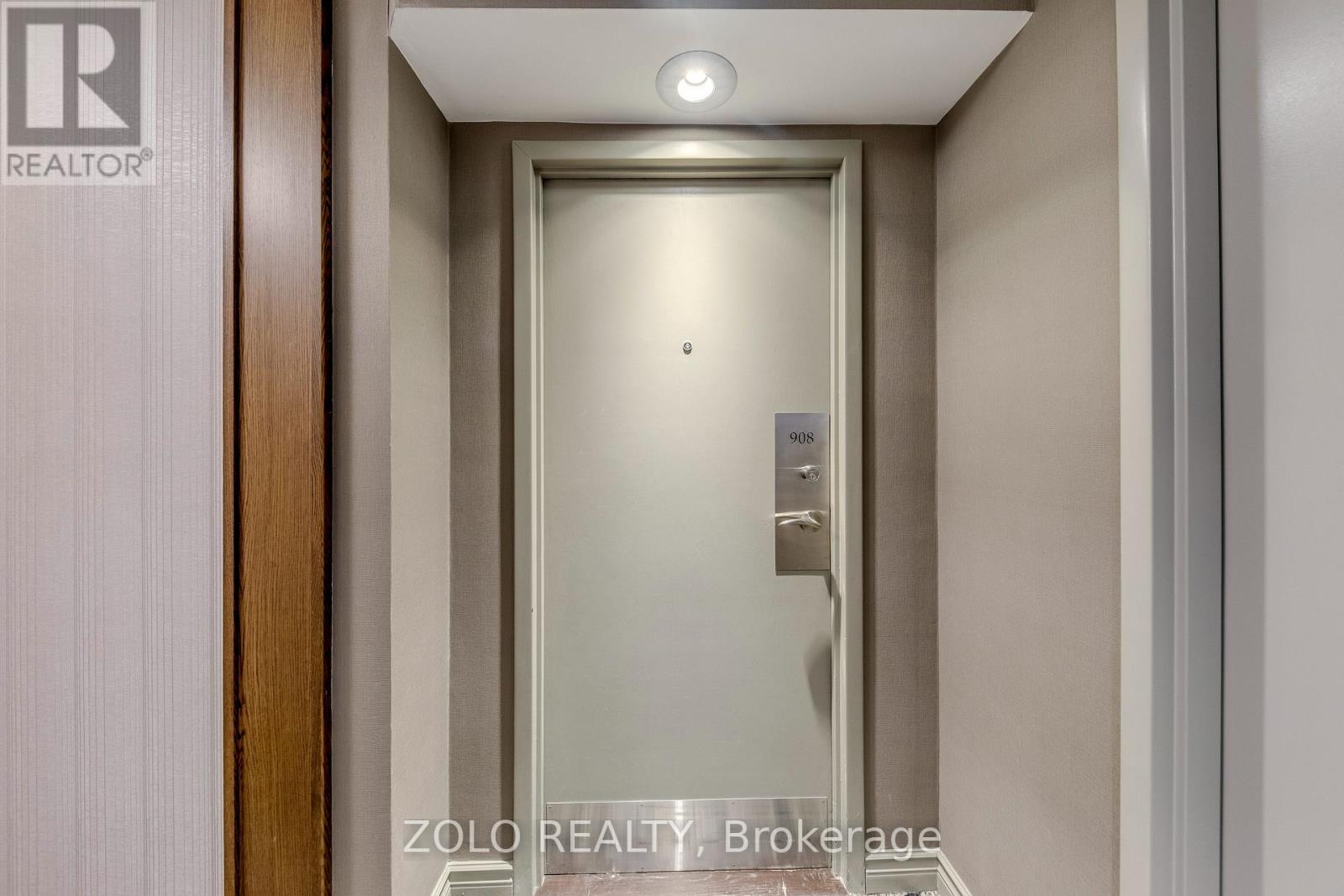 908 - 330 Rathburn Road W, Mississauga, Ontario  L5B 3Y1 - Photo 4 - W13688330