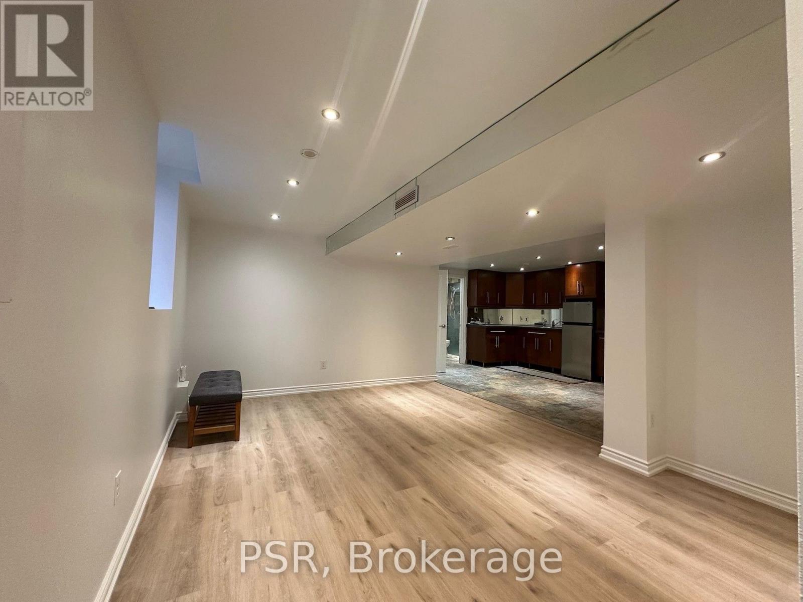 Lower - 5510 Red Brush Drive, Mississauga, Ontario  L4Z 4A7 - Photo 2 - W13688332
