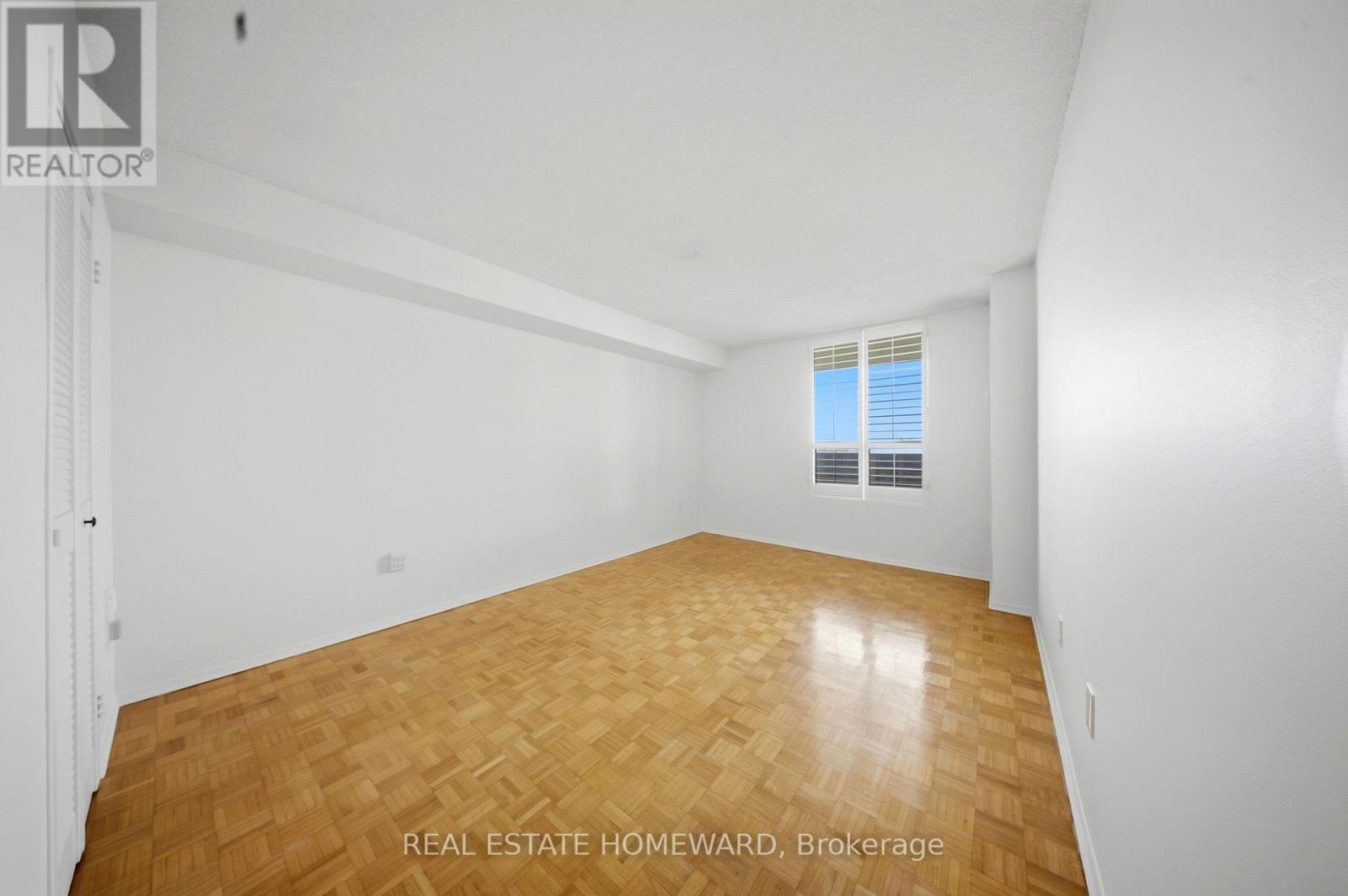 1505 - 1515 Lakeshore Road E, Mississauga, Ontario  L5E 3E3 - Photo 17 - W13688348