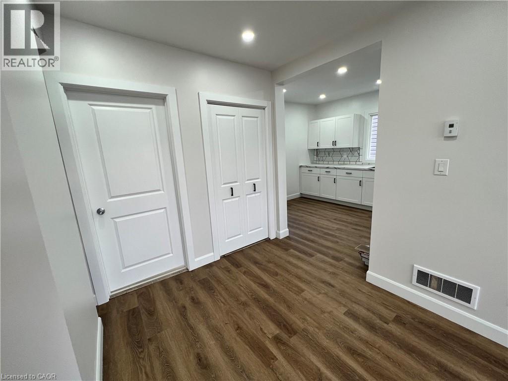 5 Rowanwood Street, Hamilton, Ontario  L8L 7H1 - Photo 6 - 40855948