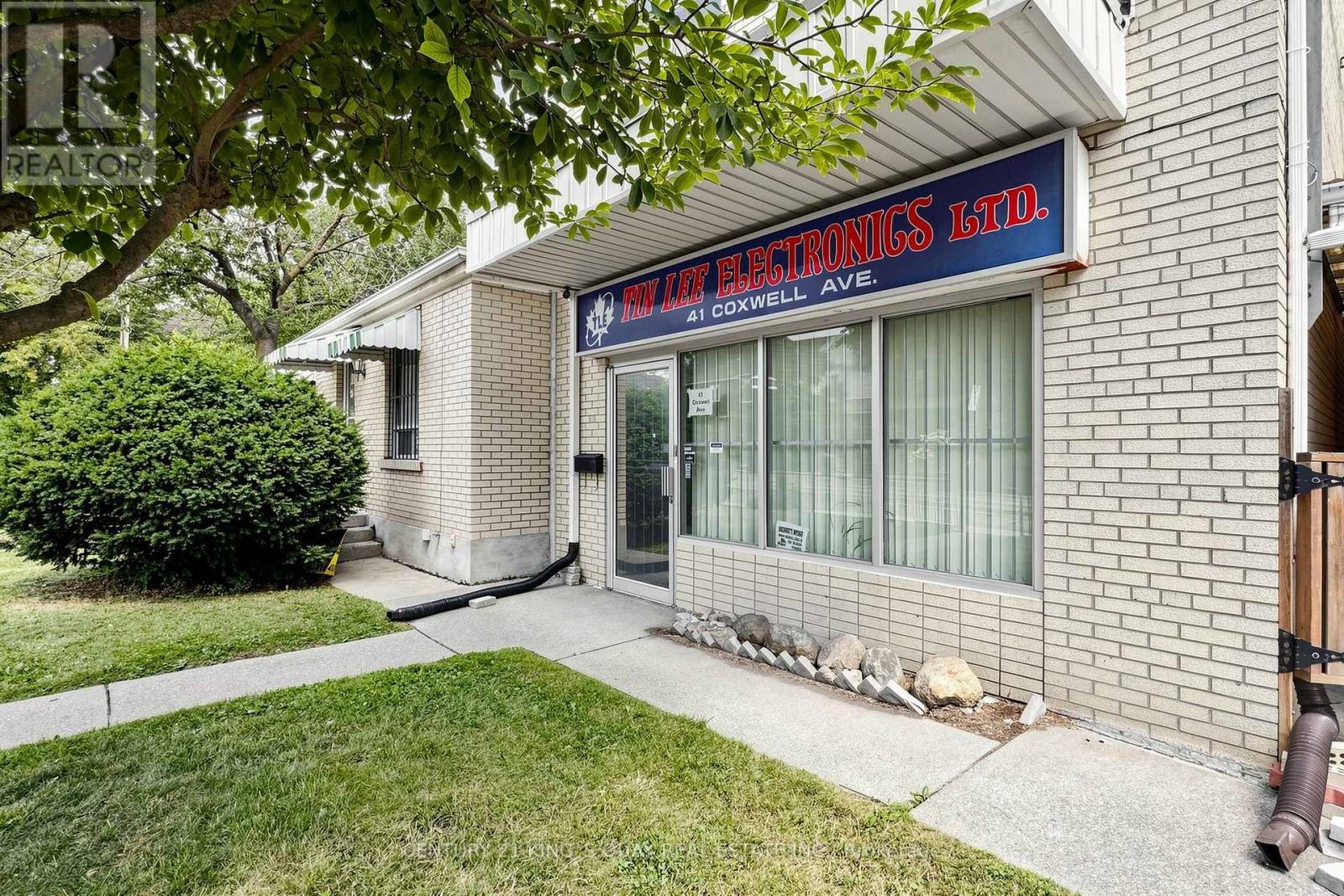 41 Coxwell Avenue, Toronto, Ontario M4L 3A9 - Photo 4 - E13687010