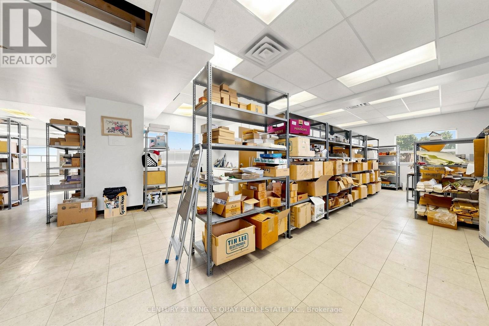 41 Coxwell Avenue, Toronto, Ontario M4L 3A9 - Photo 8 - E13687010