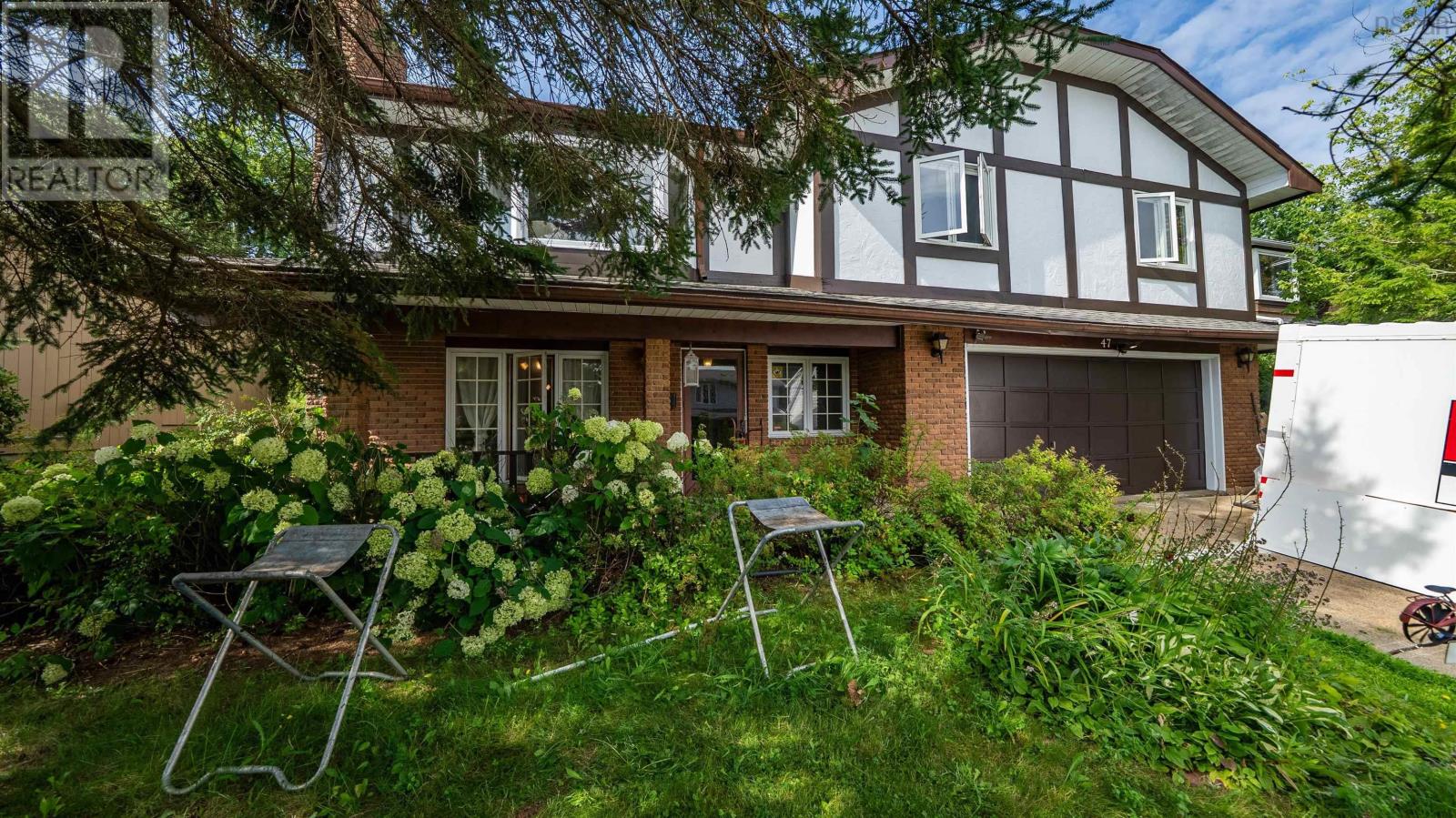 47 Forest Road, Dartmouth, Nova Scotia  B2Y 4G5 - Photo 2 - 202620917