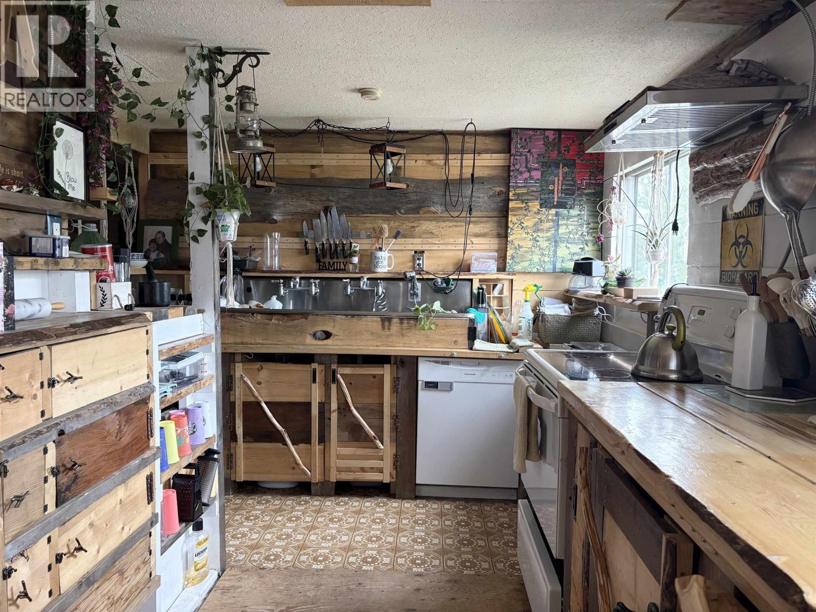 620 Kodiak Street, Bear Lake, British Columbia  V0J 3G0 - Photo 10 - R3131647
