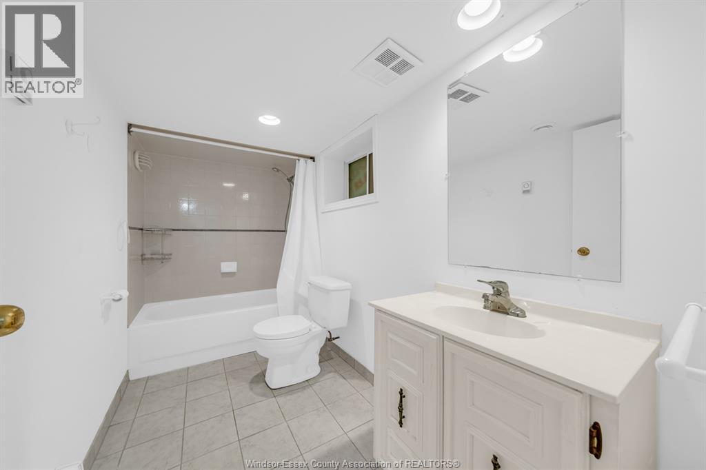 427 Cameron, Windsor, Ontario  N9B 1Y9 - Photo 41 - 26020143