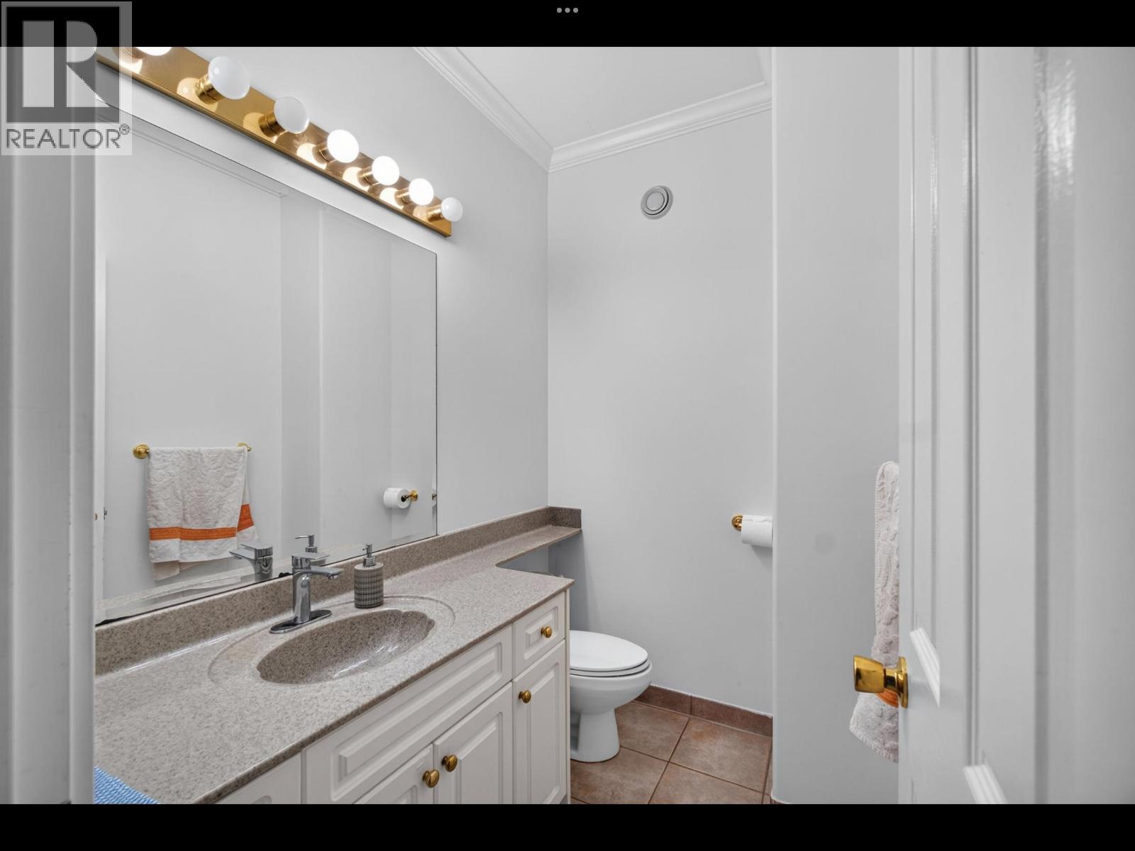 4326 Rumble Street, Burnaby, British Columbia  V5J 2A1 - Photo 10 - R3156390
