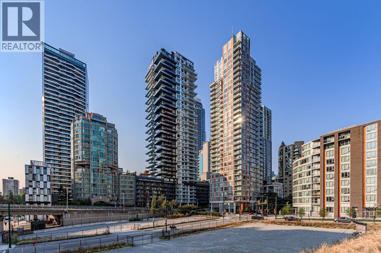 3005 1335 Howe Street, Vancouver, British Columbia  V6Z 0H1 - Photo 2 - R3156734