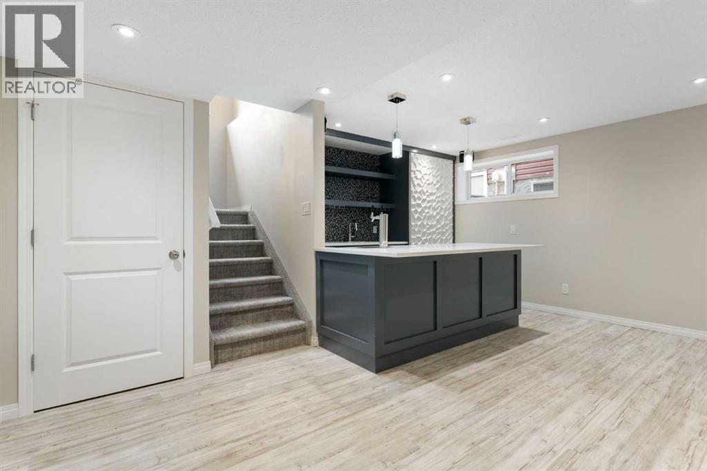 16 Fireside Way, Cochrane, Alberta  T4C 0R1 - Photo 4 - A2336797