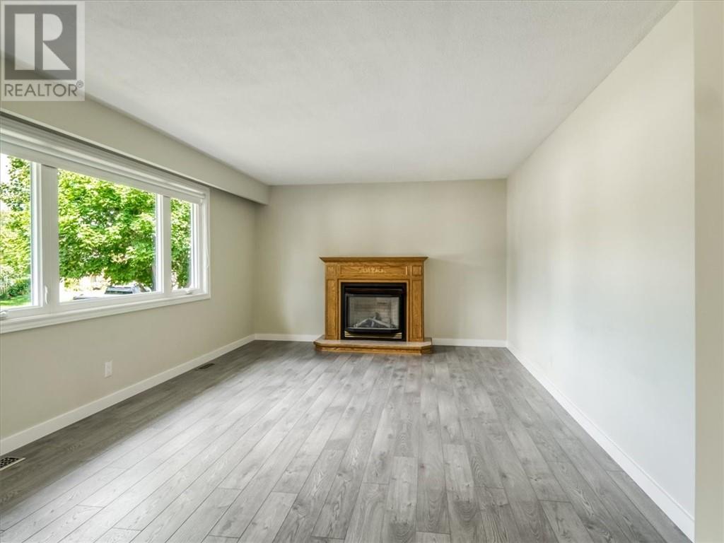 286 Penman Avenue, Garson, Ontario  P3L 1H8 - Photo 6 - 2129855