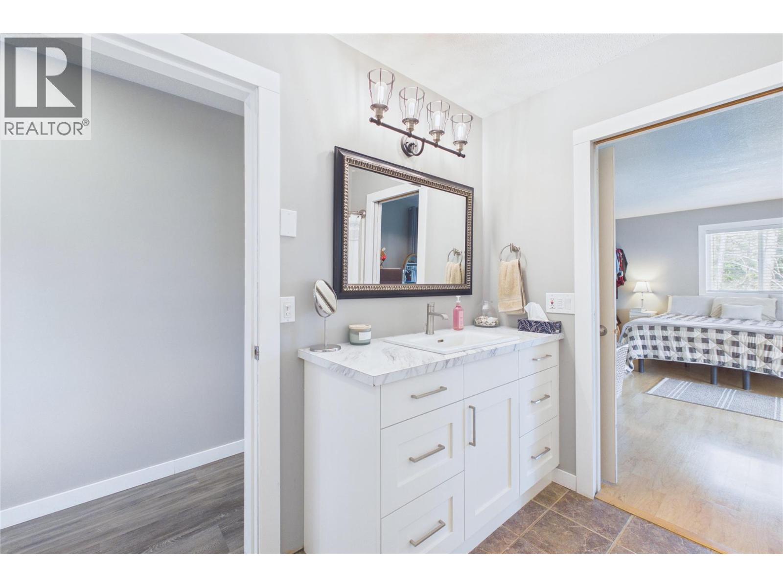 6210 33 Highway E, Kelowna, British Columbia  V1P 1H8 - Photo 32 - 10389893