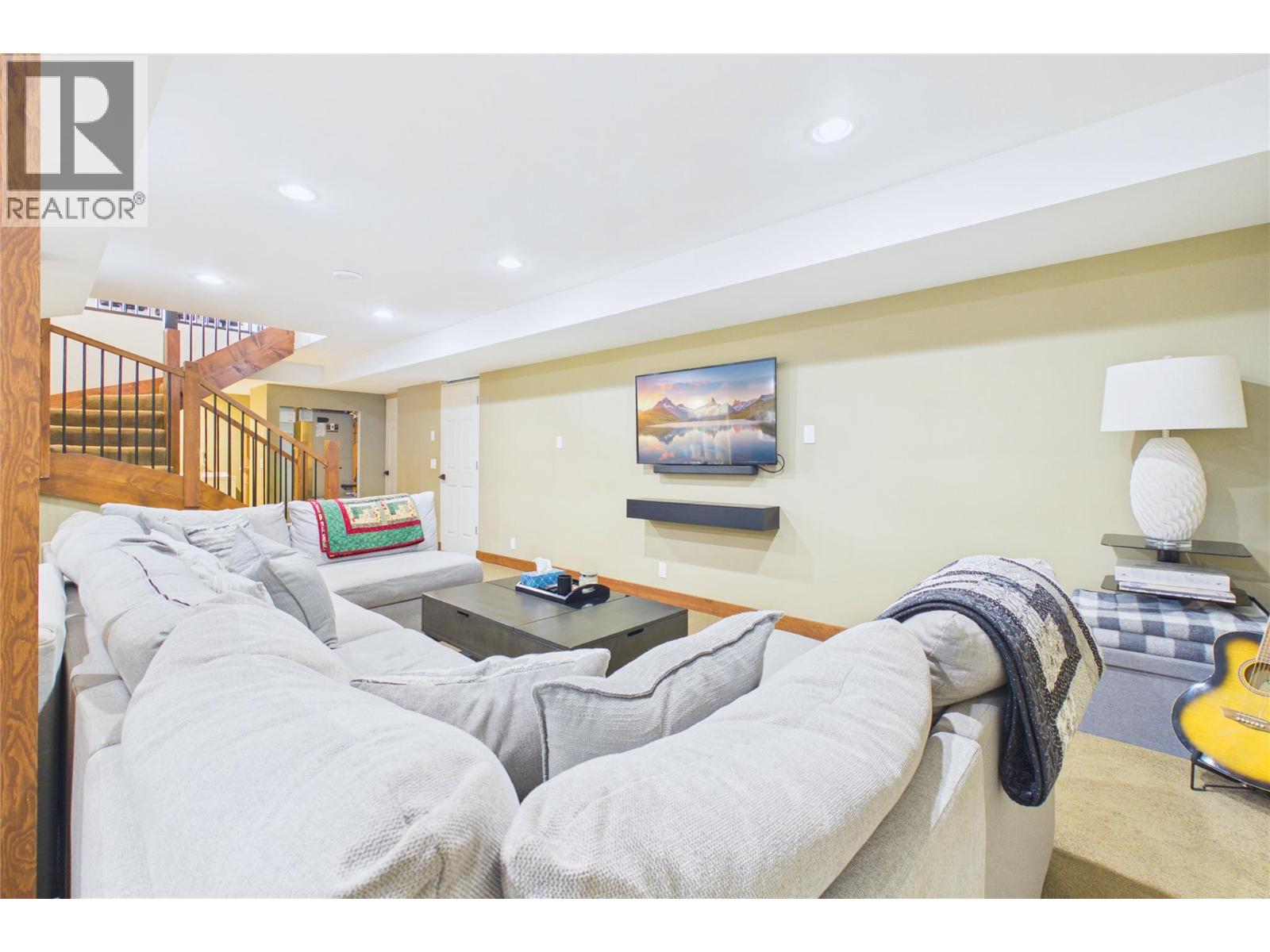 6210 33 Highway E, Kelowna, British Columbia  V1P 1H8 - Photo 52 - 10389893