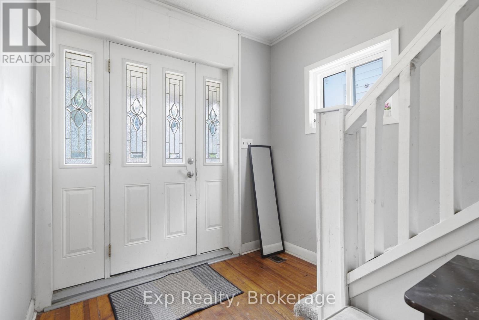 18 Charlotte Street, Belleville, Ontario  K8P 1E2 - Photo 4 - X13577042