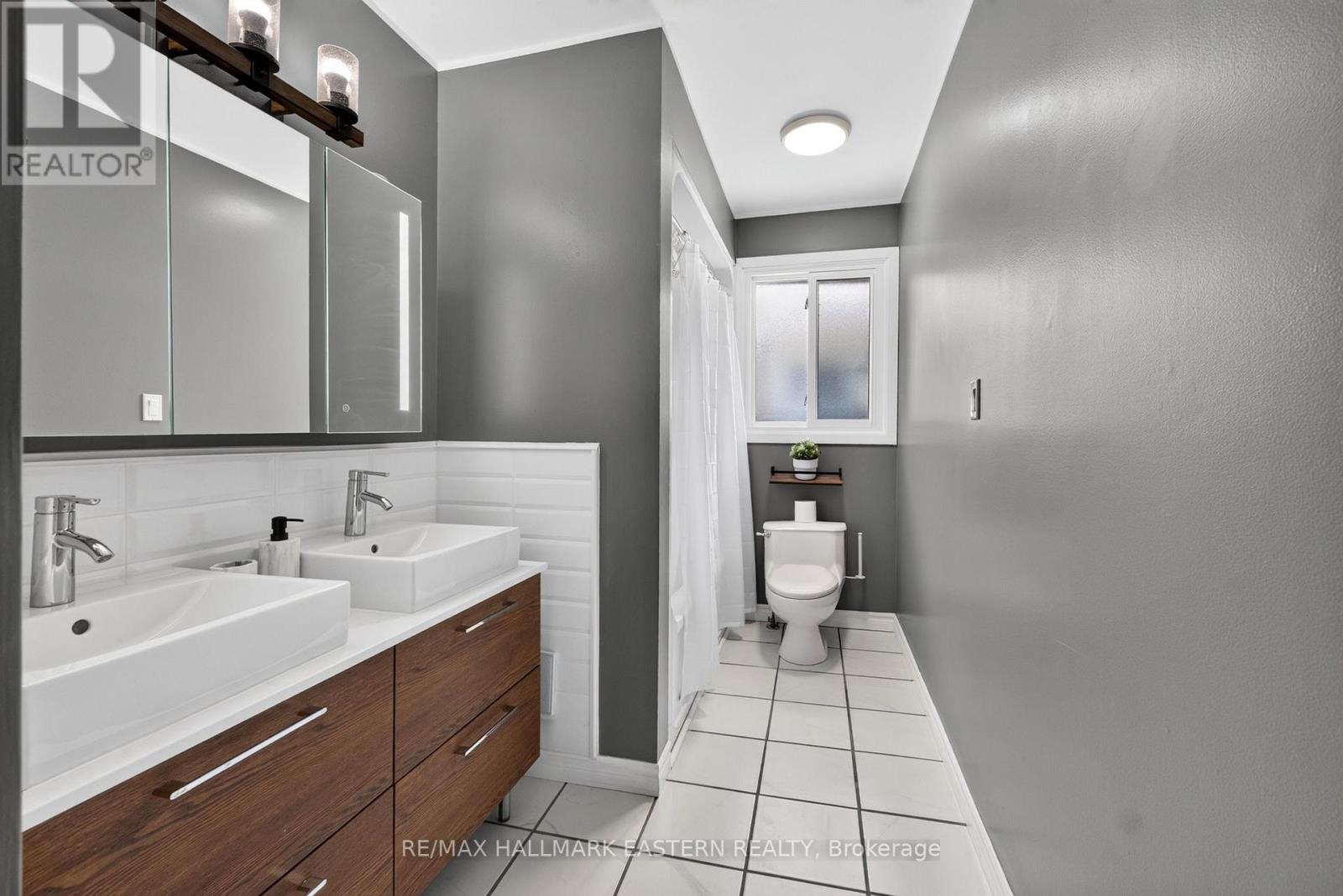 529 Seville Street, Oshawa, Ontario  L1J 6R5 - Photo 24 - E13688626