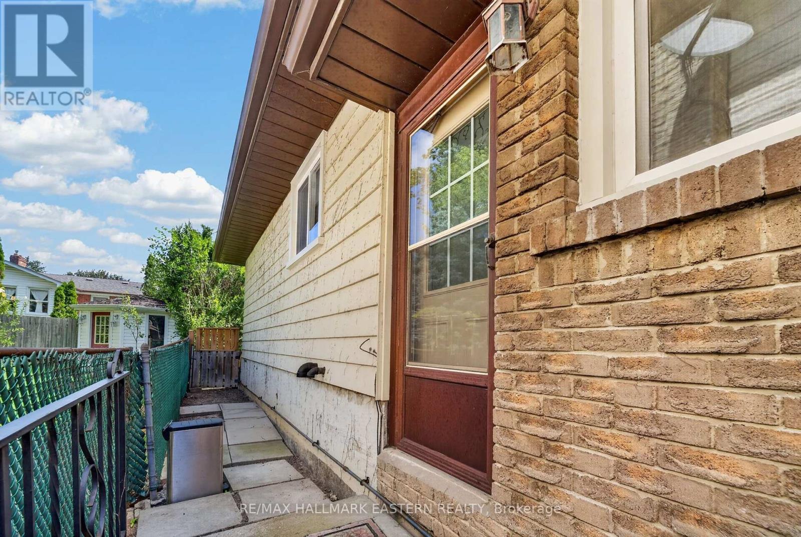 529 Seville Street, Oshawa, Ontario  L1J 6R5 - Photo 33 - E13688626