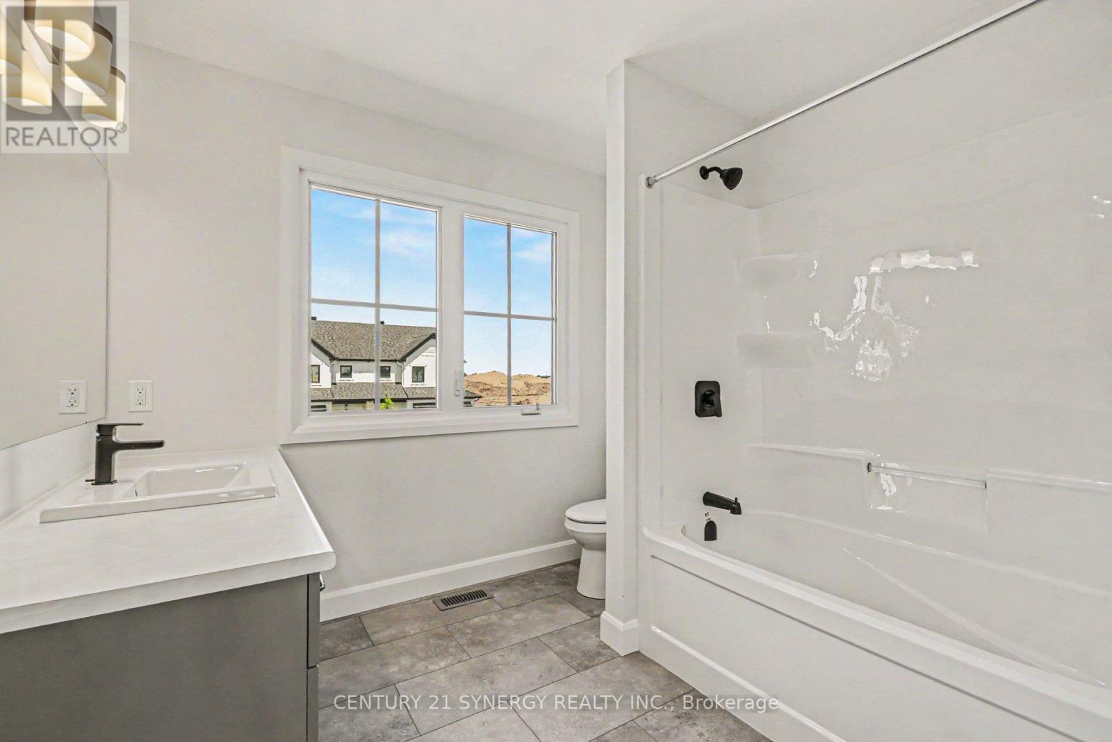 68 Helen Street, North Stormont, Ontario K0A 1R0 - Photo 34 - X12791252