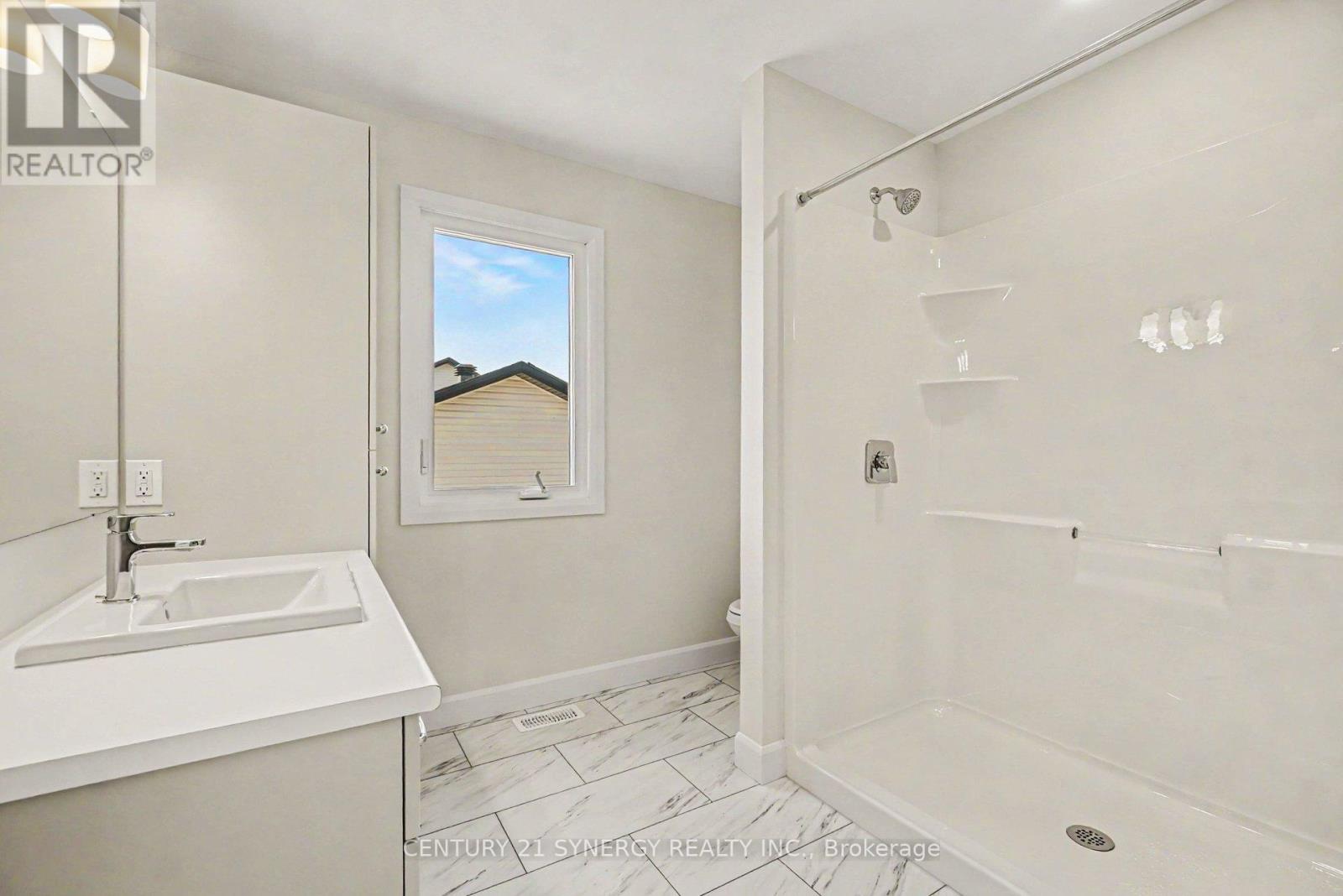 68 Helen Street, North Stormont, Ontario K0A 1R0 - Photo 26 - X12791252