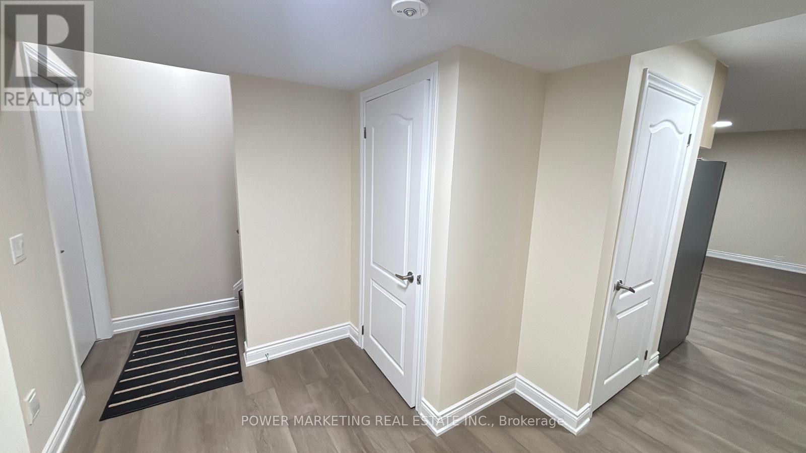 B - 159 Rockmelon Street, Ottawa, Ontario  K1X 0K6 - Photo 5 - X13687984