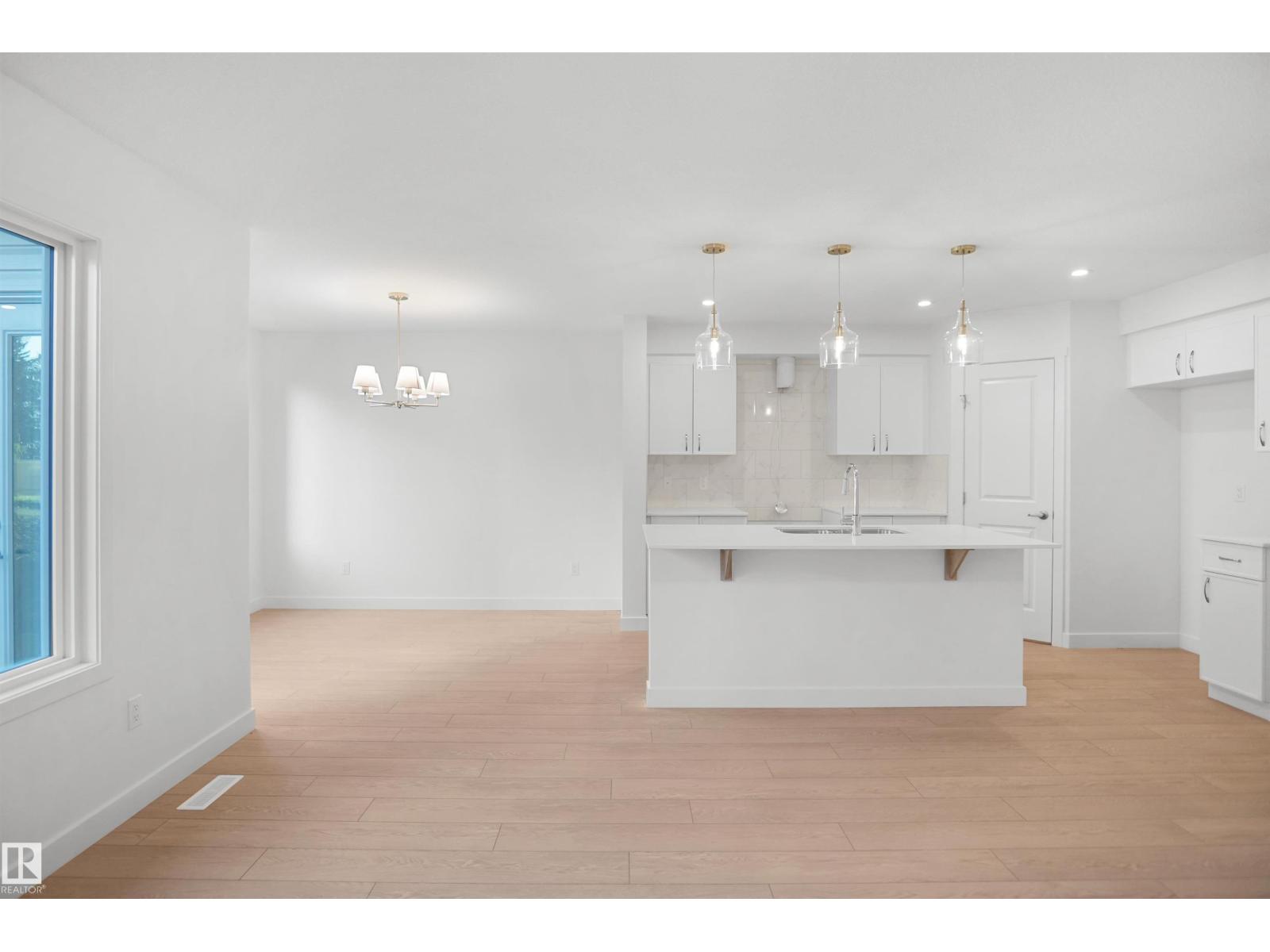 938 18 Av NW, Edmonton, Alberta  T6T 2V2 - Photo 15 - E4483419