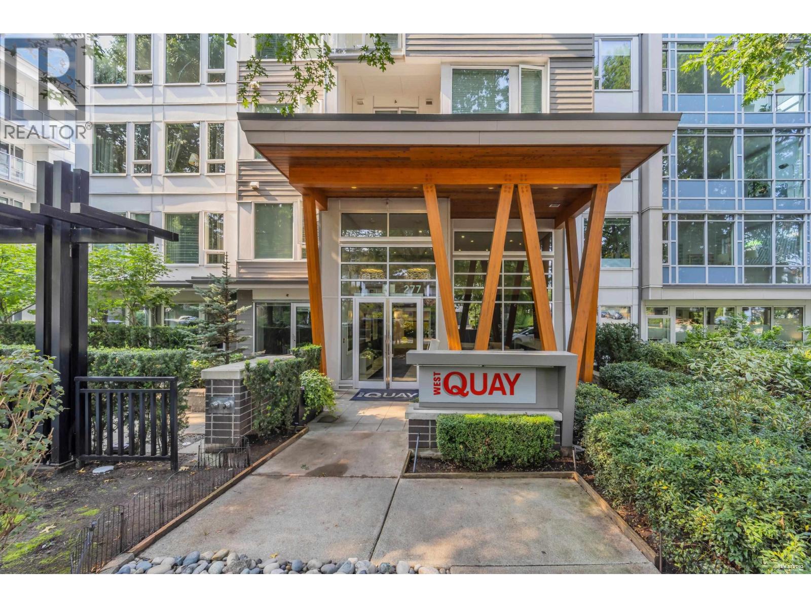 315 255 W 1st Street, North Vancouver, British Columbia  V7M 3G8 - Photo 2 - R3156788