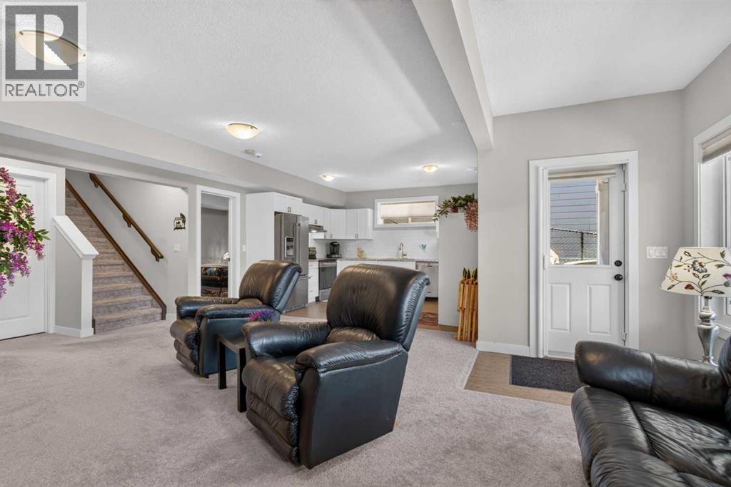 325 Bayside Crescent SW, Airdrie, Alberta  T4B 4H1 - Photo 35 - A2331421