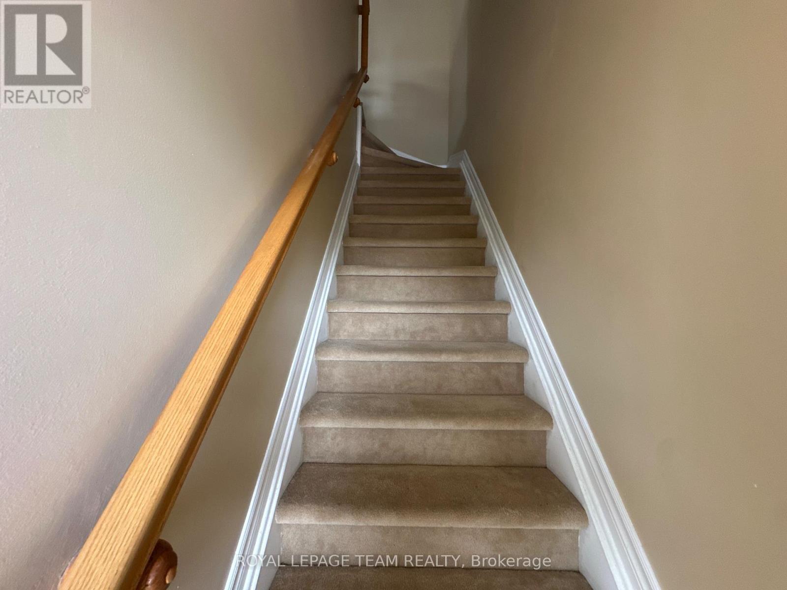 C - 763 Cedar Creek Drive, Ottawa, Ontario  K1T 0B3 - Photo 2 - X13688460
