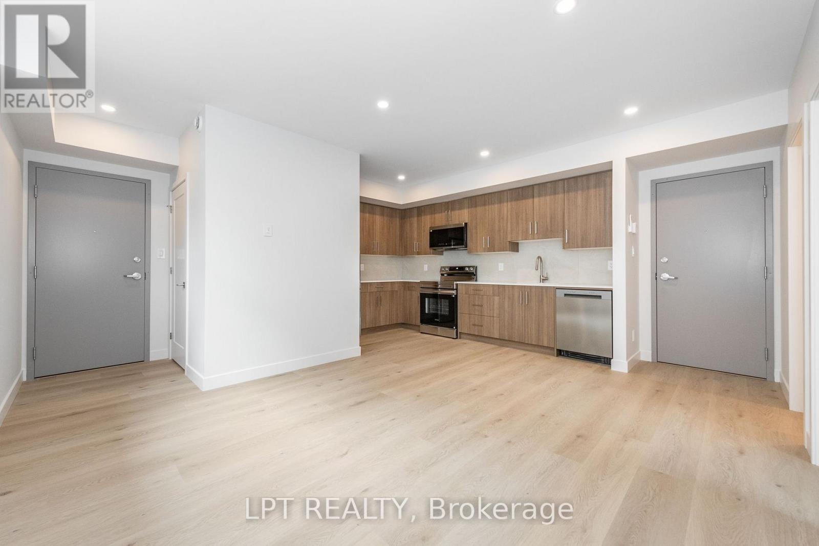 1 - 249 Columbus Avenue, Ottawa, Ontario K1K 1P5 - Photo 3 - X13688518