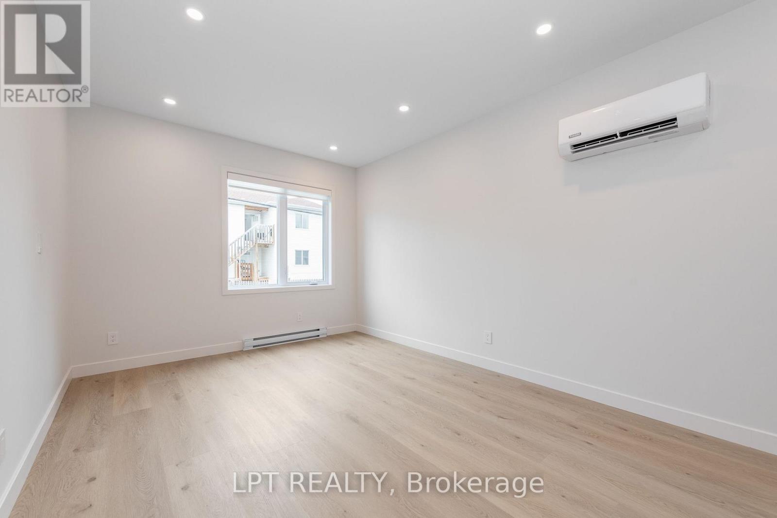 4 - 249 Columbus Avenue, Ottawa, Ontario K1K 1P5 - Photo 4 - X13688532
