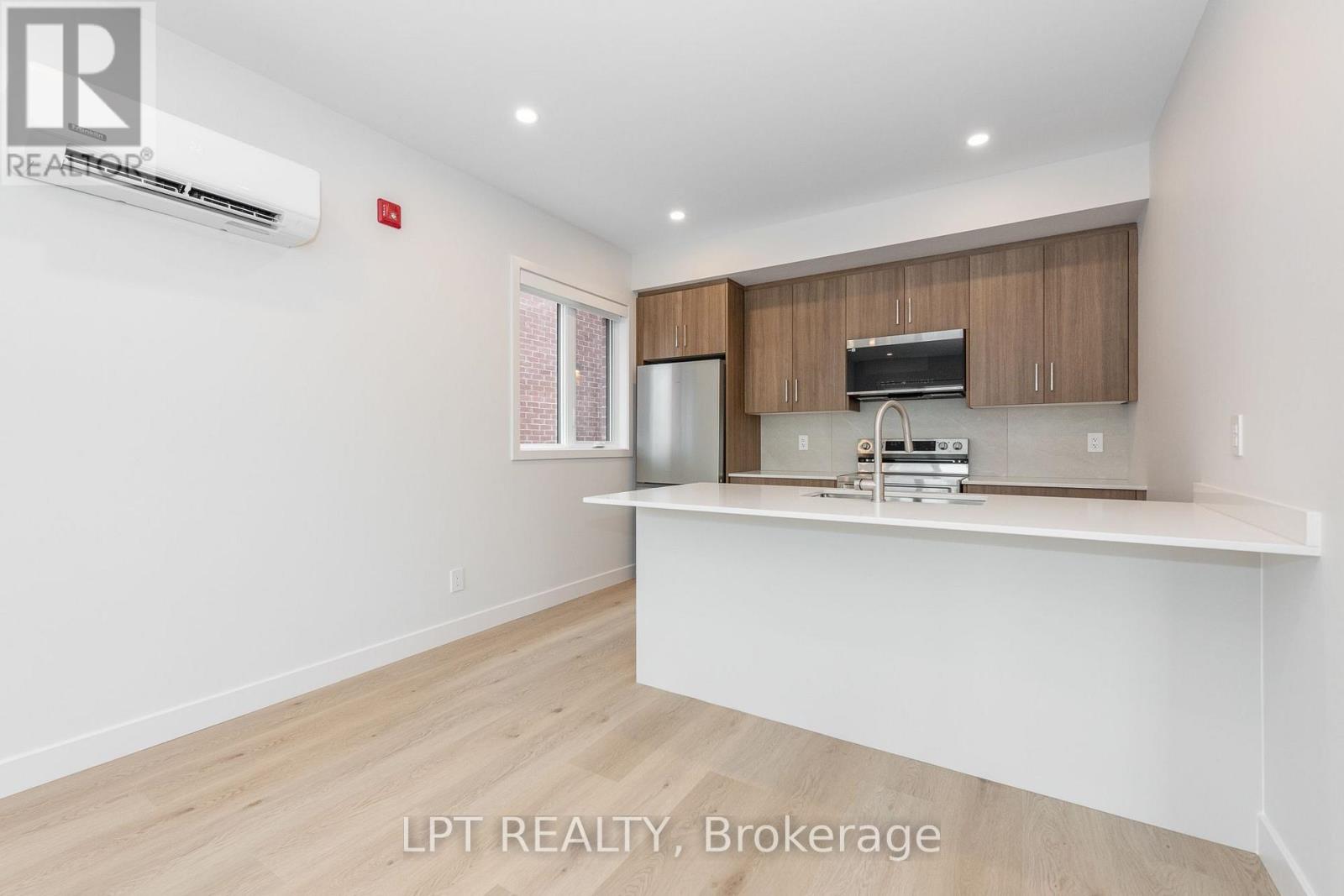 4 - 249 Columbus Avenue, Ottawa, Ontario K1K 1P5 - Photo 7 - X13688532