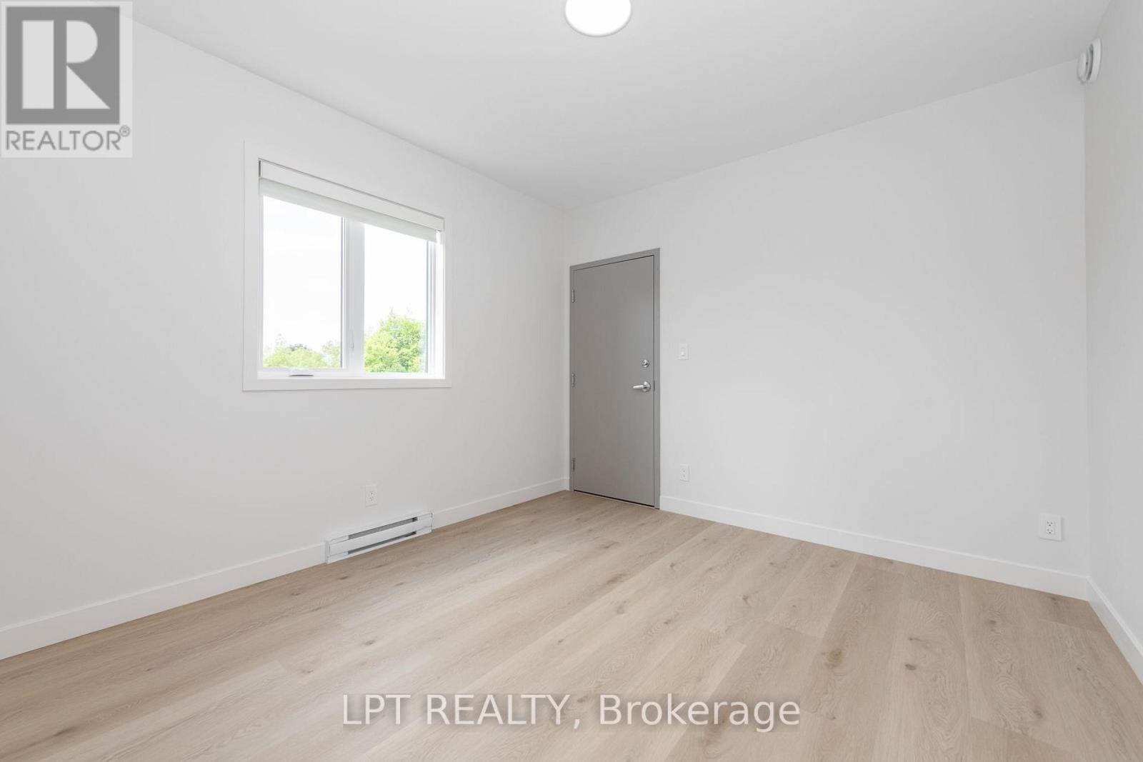 7 - 249 Columbus Avenue, Ottawa, Ontario  K1K 1P5 - Photo 12 - X13688556