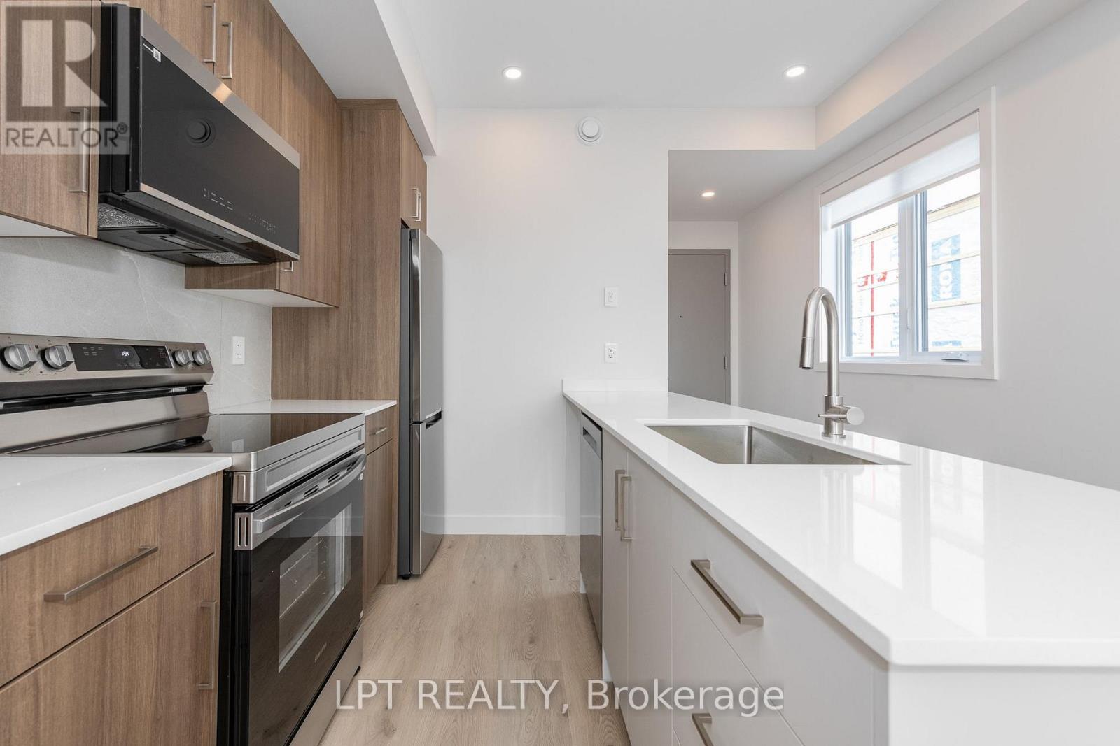 7 - 249 Columbus Avenue, Ottawa, Ontario K1K 1P5 - Photo 4 - X13688556